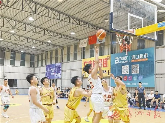 枫亭镇“村BA”篮球赛昨晚开赛