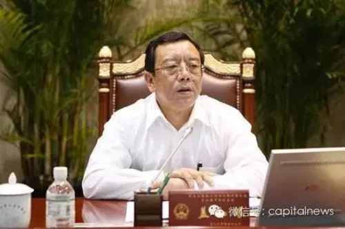 盖如垠仕途：20年间同事倒了一批批 外号"盖不倒"