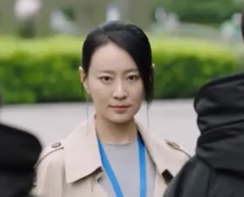 亲爱的热爱的王浩为什么把小艾交给苏澄 小艾父亲是谁